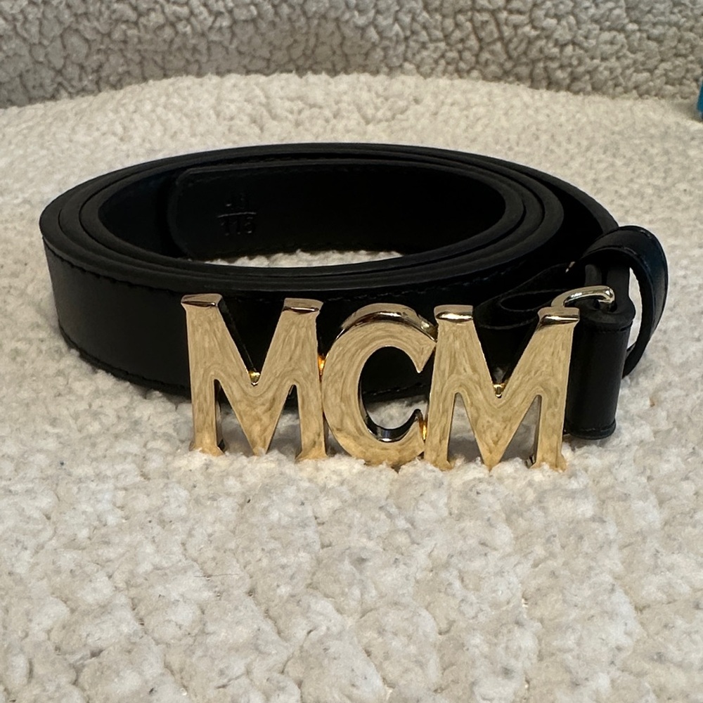 NWOT…Fashion Inspired Item (BELTS)
#47